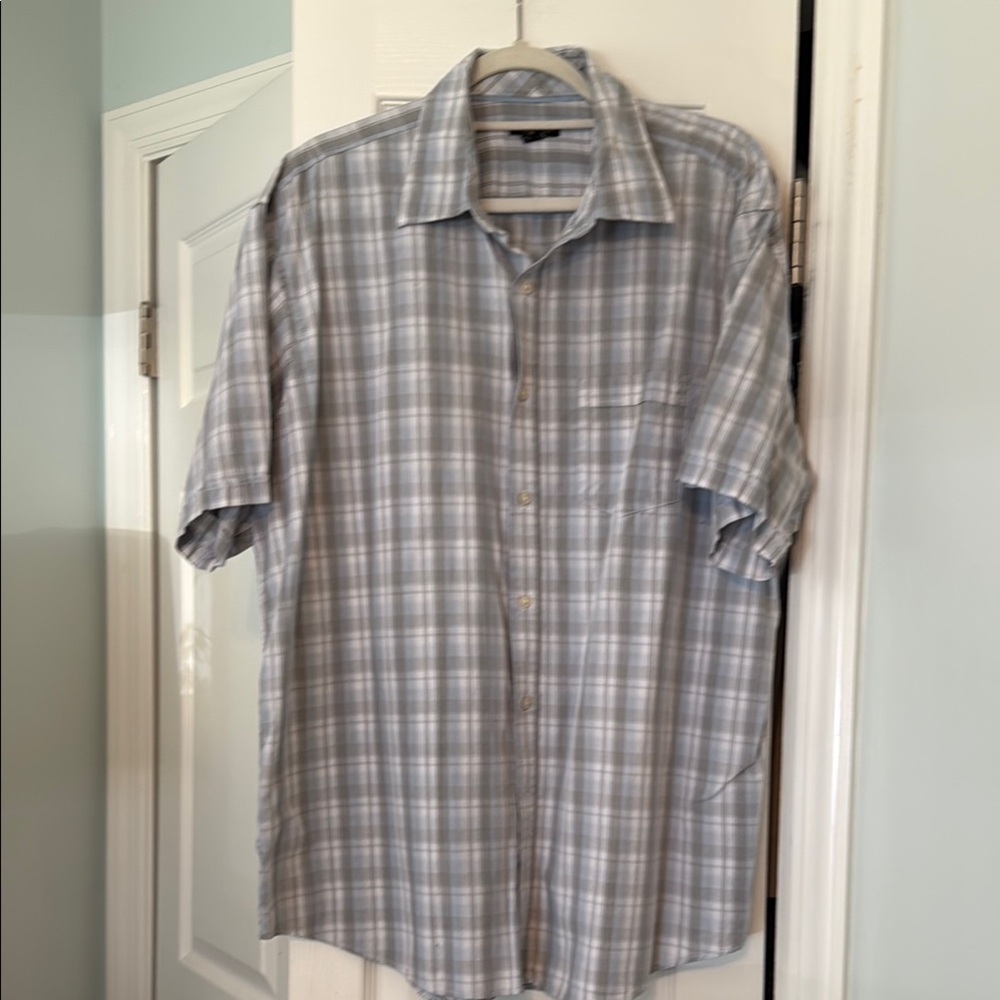 Van Heusen Gray Casual Button Down Shirt